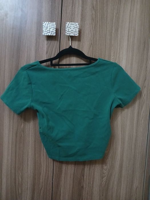 Зелёный летний топ