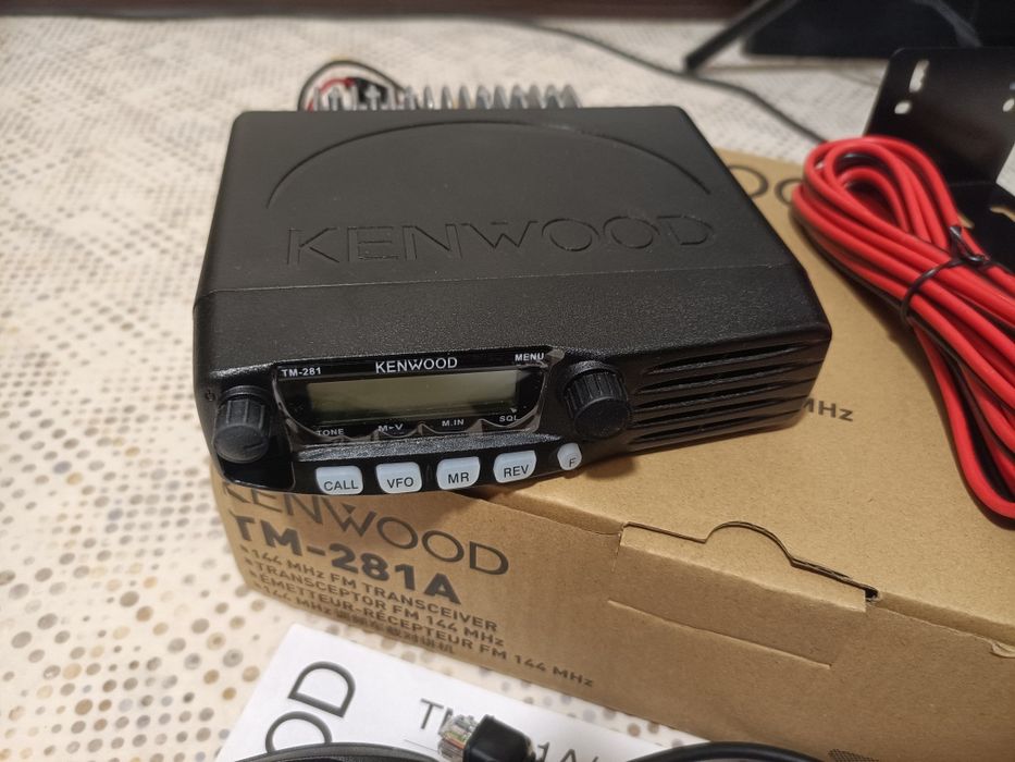 Радиостанция Kenwood 136-174 МГц 60 ватт