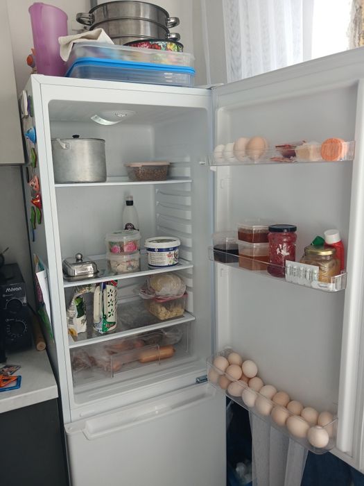 Продам холодильник