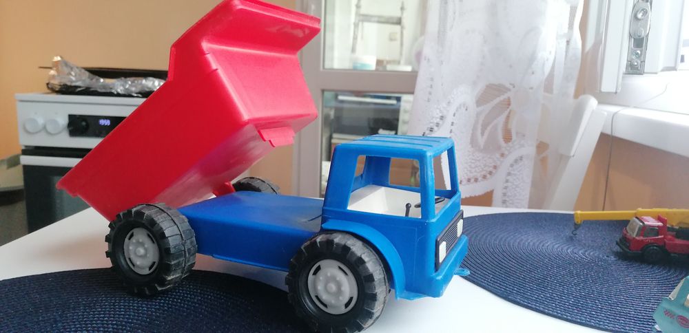 Продавам Ретро Камйонче