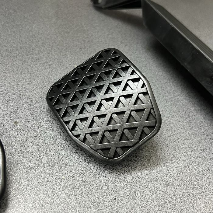 Новые ориг педали bmw e34 e32 бмв е34 е32