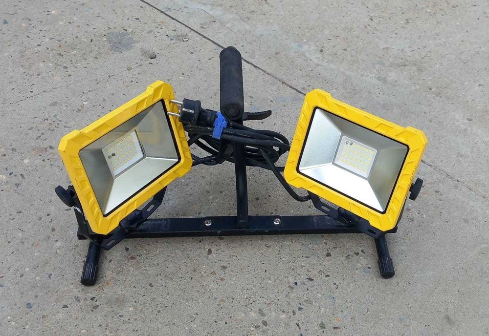 Set reflectoare Parkside cu stativ