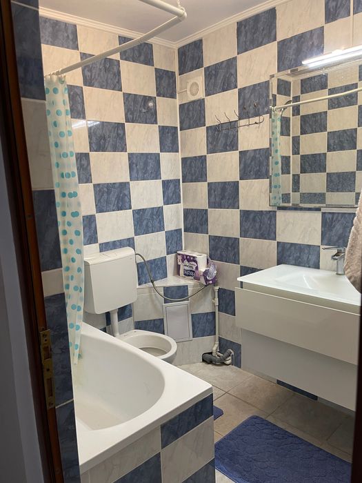 Apartament Cu Doua Camere Zona ACR