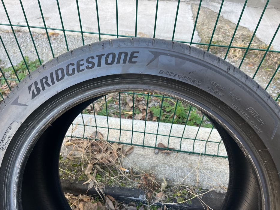 Летни гуми Bridgestone Potenza Sport 245 45 20 DOT2221 7мм грайфер