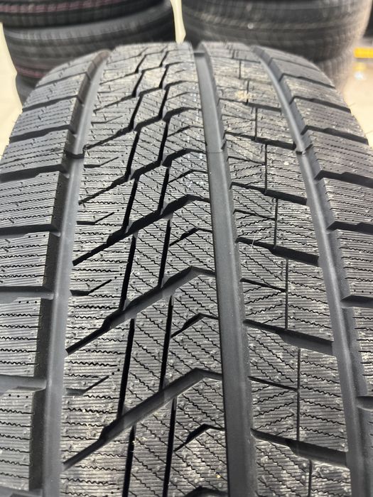 235/55R19 DOVROAD