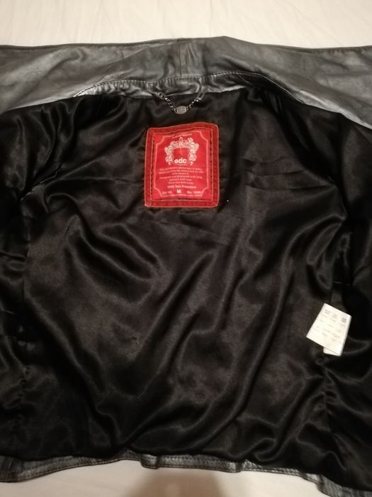 Продавам Кожено яке