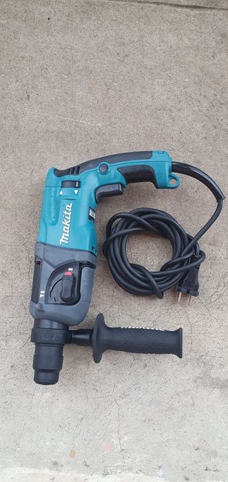 Rotopercutor Makita.