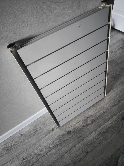 продам батарею алюминиевую