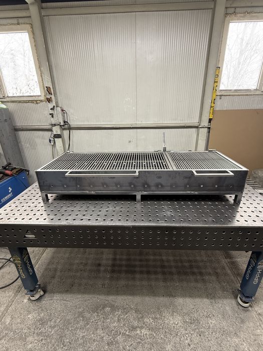 Gratar 1500x500 cu grill-uri de inox