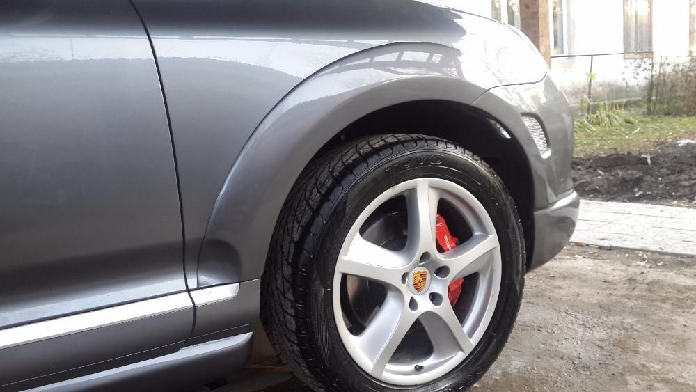 Продам бампер на Порш Кайенн