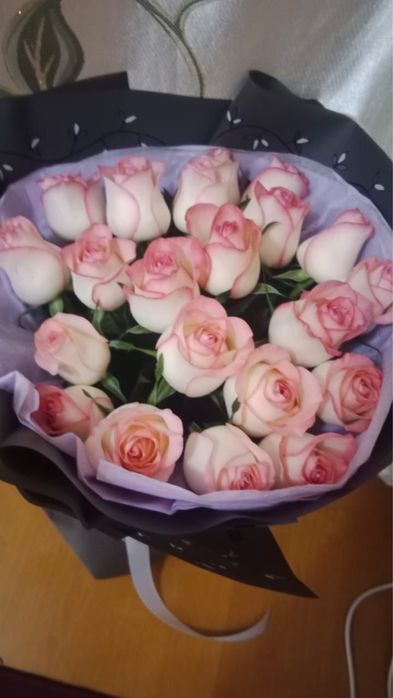 Бүгін келген гүл 21штук