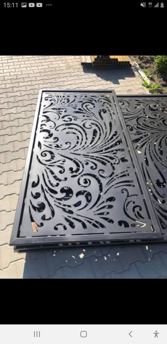 Porți din tablă decupată