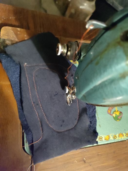 Швейная машинка зингер