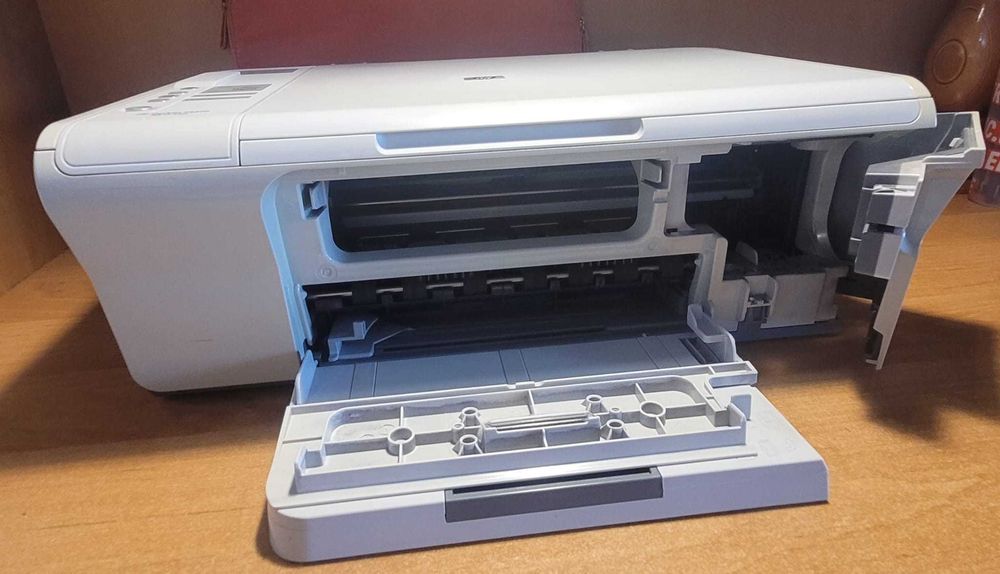 Multifuncțională HP DeskJet F4210 All-in-One - pentru piese / netestată