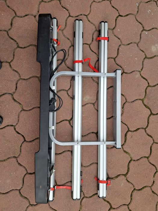 Suport bicicleta auto pentru 3 biciclete