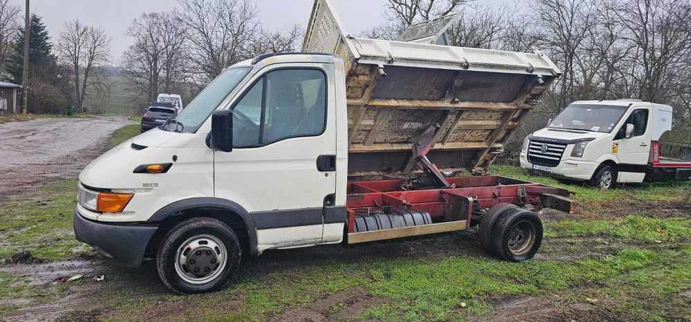 Продавам самосвал Iveco 35с11