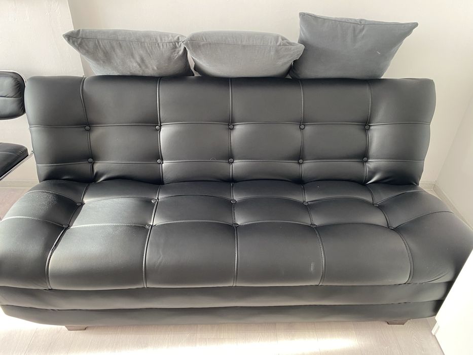 Кожаный диван для офиса