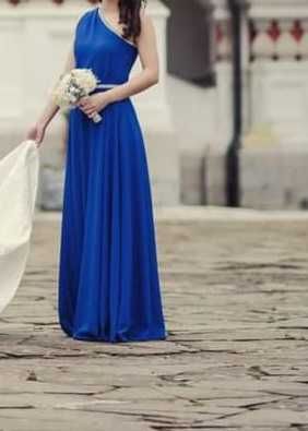 Официална синя рокля