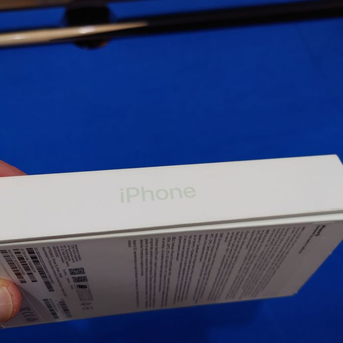 Cutie IPhone 15 green