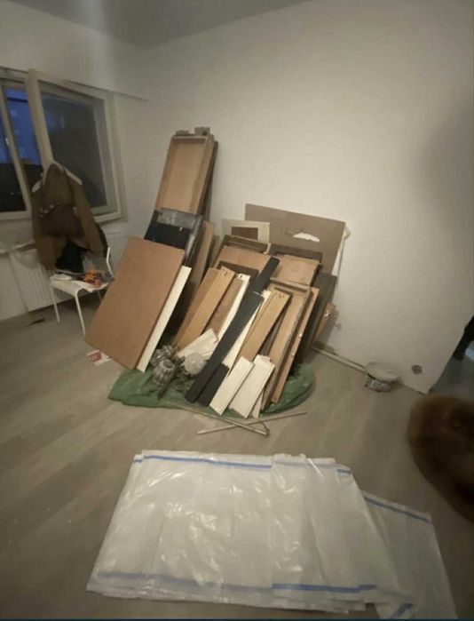 Debarasez din apartamente, car gunoaiele, obiecte de aruncat etc