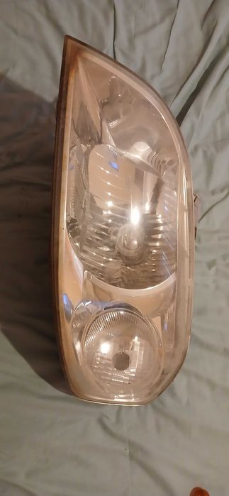 Фар за авео 2007