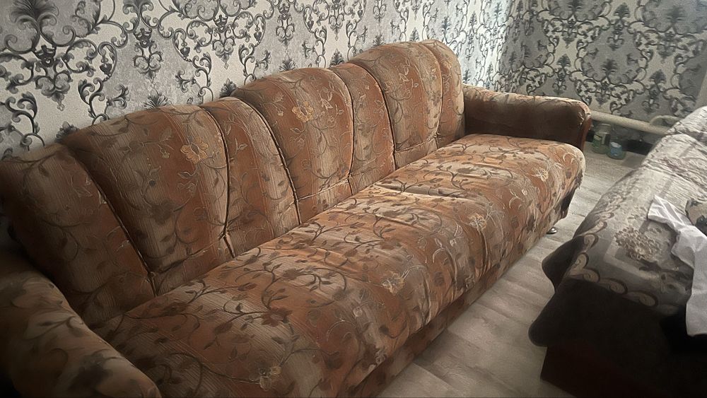 Диван сатылады, жағдайы жақсы.
