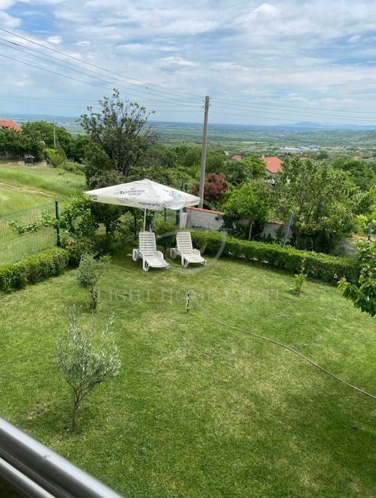 Реф. 1851 Самостоятелна Къща Брестник