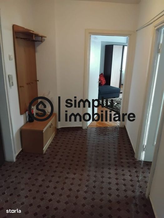 2 decomandate, Piata Centrala - 450 Euro