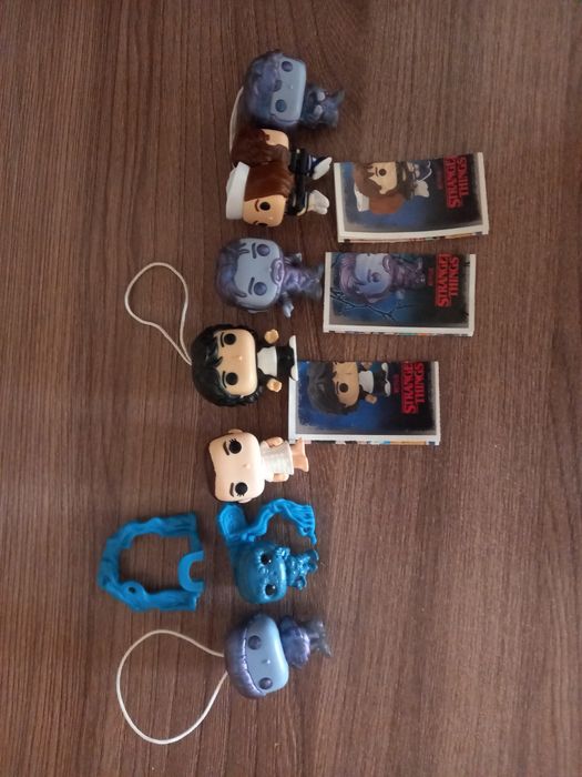 фигурки осд,очень странные дела киндер джой