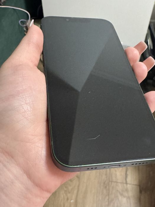 iPhone 13 с коробкой