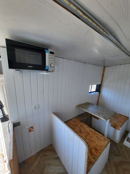 Sevinde mecedes-benz sprinter  negociabil