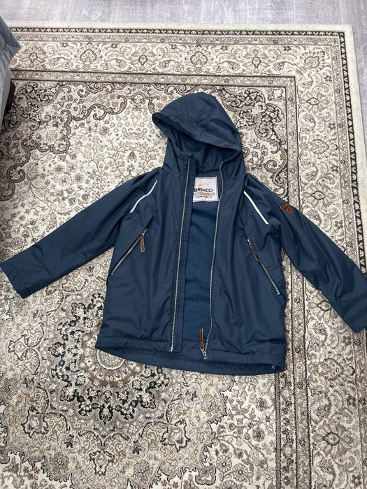 Куртка на весну осень на 5-7 лет