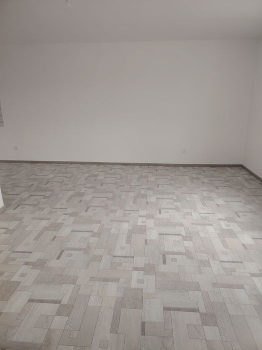 Сдаётся 2 комнатная квартира