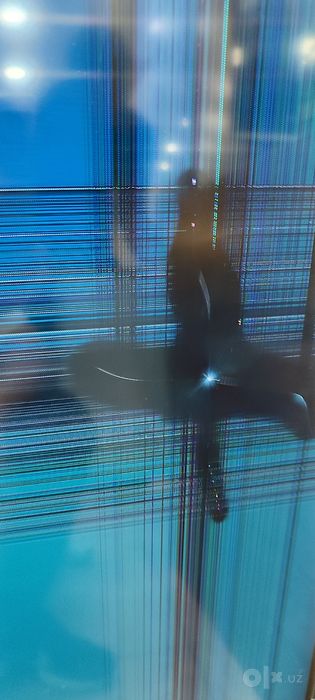 Телевизор Samsung 65 бу есть полоса на экране