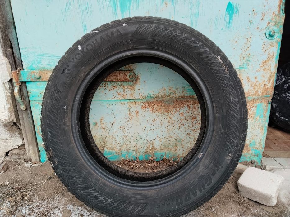 Продам резину Yokohama 235/60/18