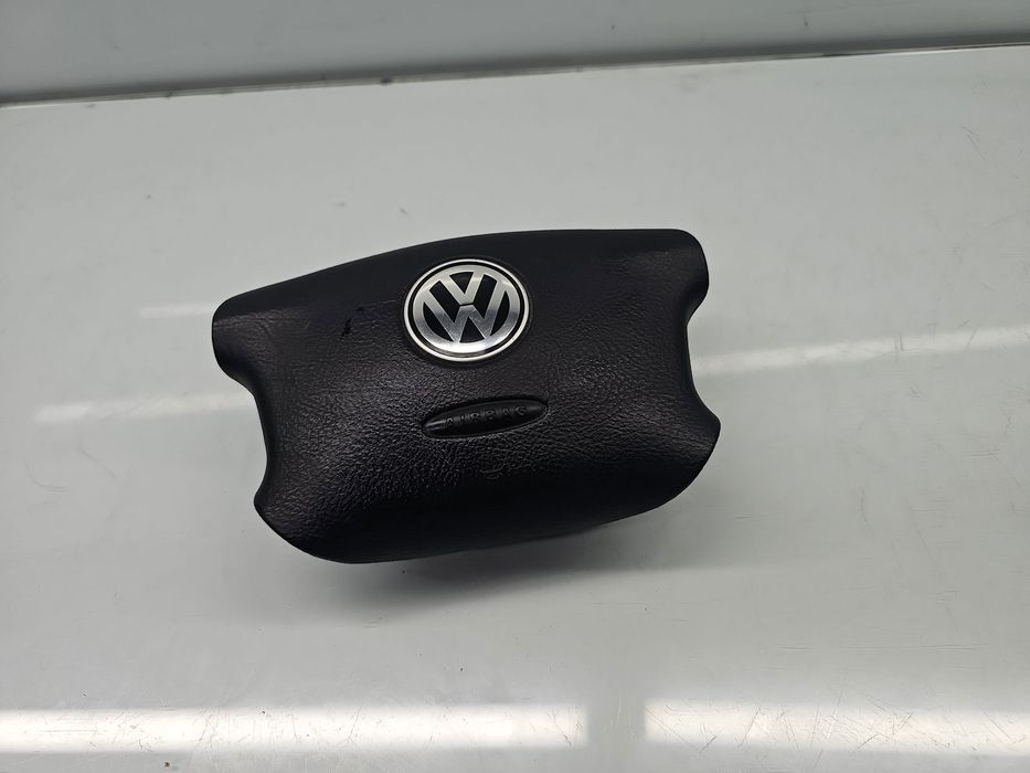 Airbag volan Volkswagen Golf 4 (1J1) [Fabr 1997-2004] 3b0880201am