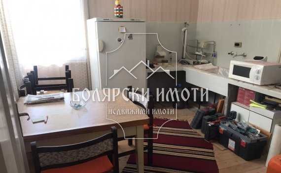 Продава се Къща в с. Ресен, Област Велико Търново - 170 кв.м за 571 €/кв.м - Снимка #14
