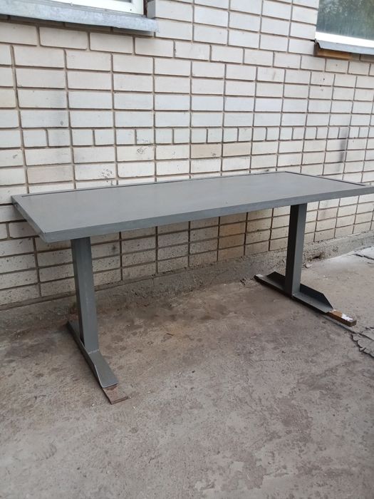 Темір стол сатылады