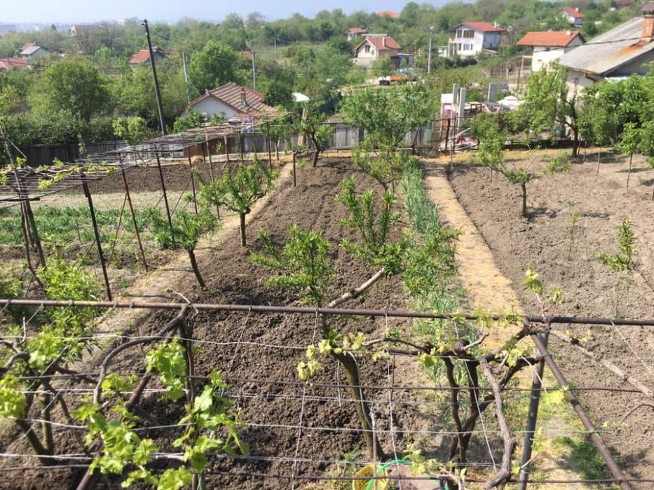 Парцел във вилна зона с панорамна гледка