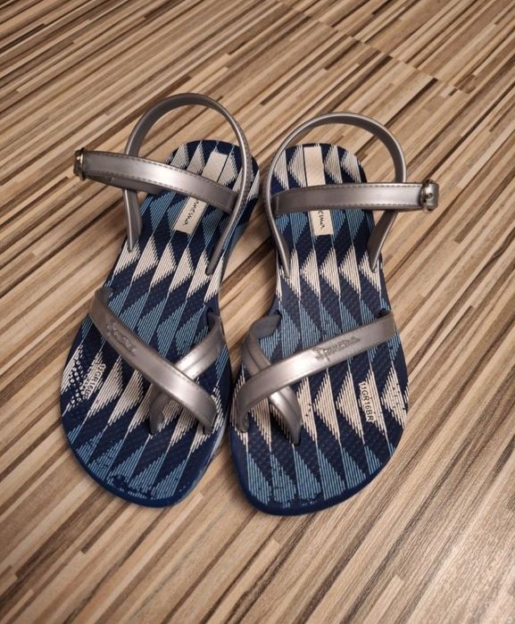 Sandale Ipanema mărime 31.