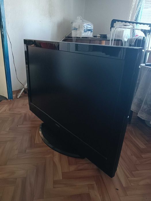 Телевизор CROUN 42 инча