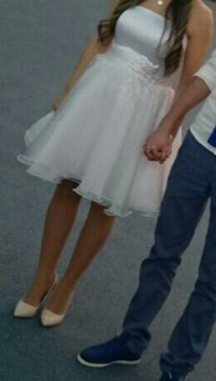 Сватбена рокля къса