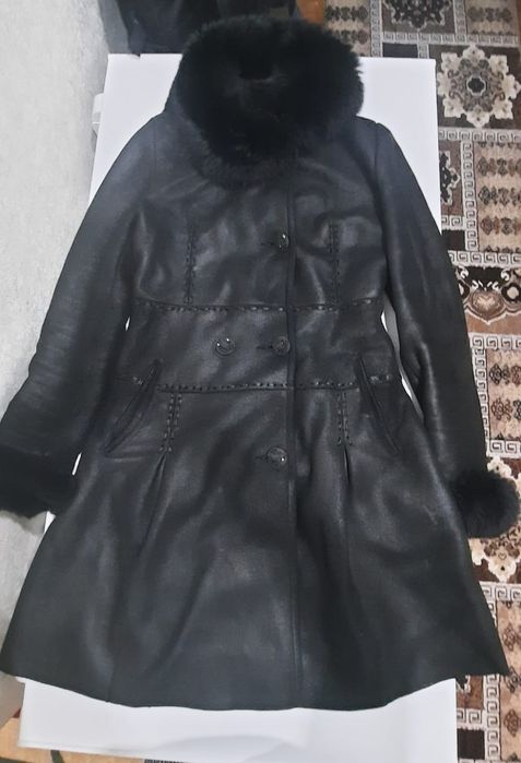 Продам женскую дубленку