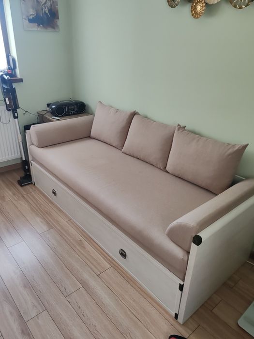 Pat extensibil 160/200 cu lada Indiana