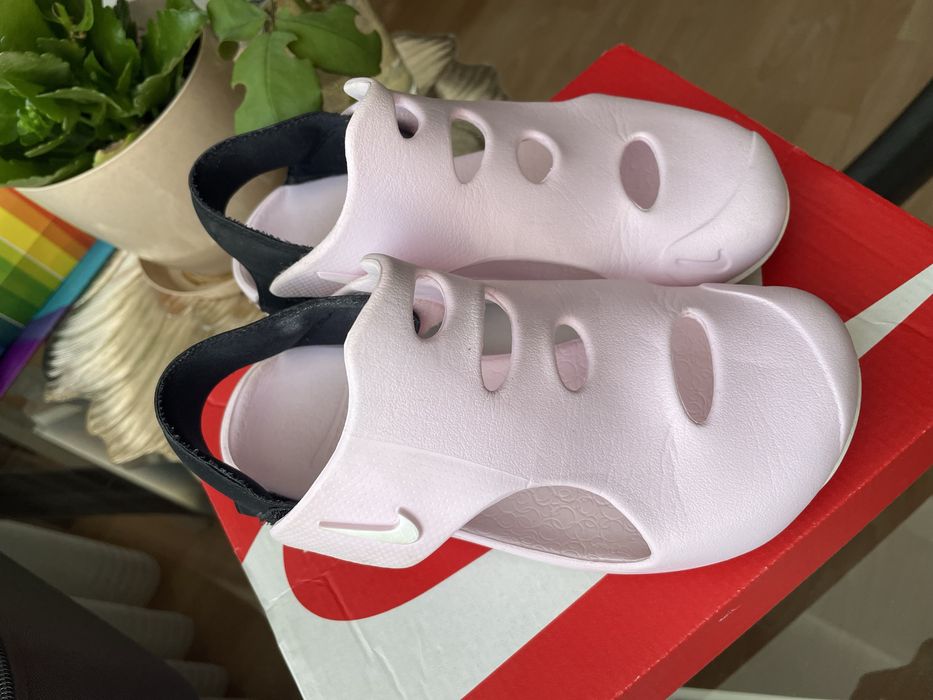Сандали за момиче Nike 32