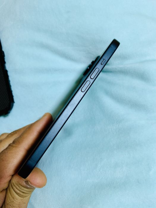 Iphone 15 pentru piese blue black