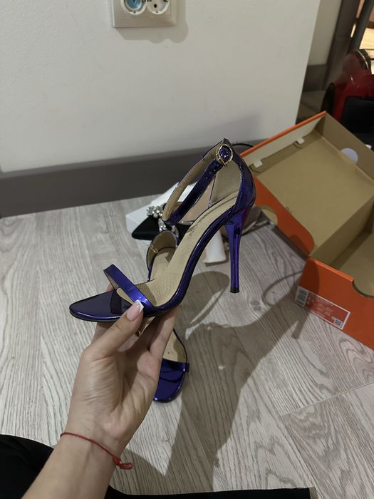 Продам туфли две пары