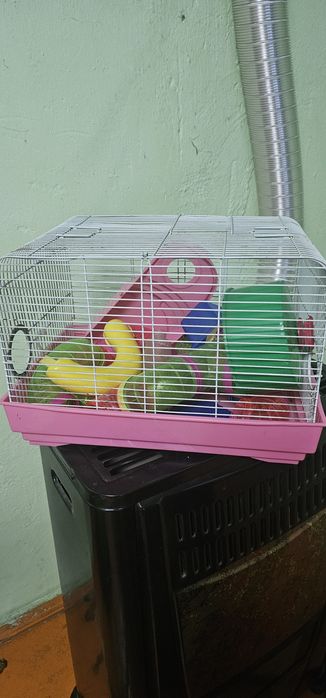 Клетка для хомяков.