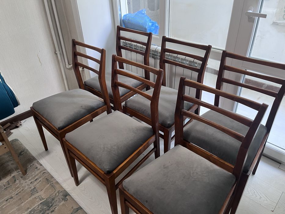 Продам Стулья 6 штук