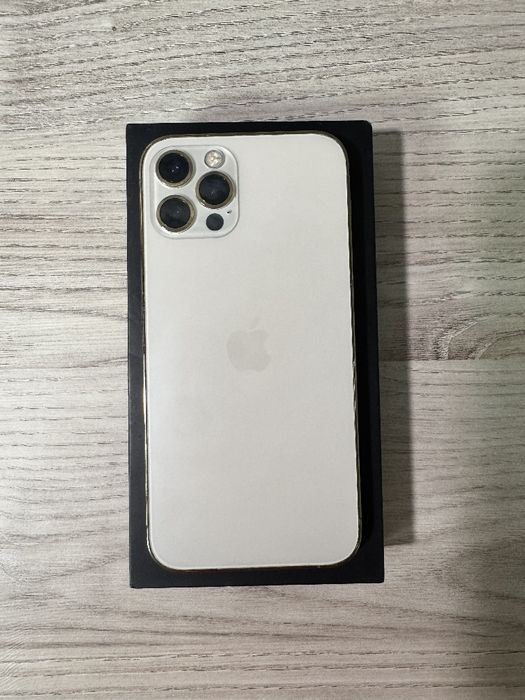 iPhone 12 Pro (256Гб) Gold
